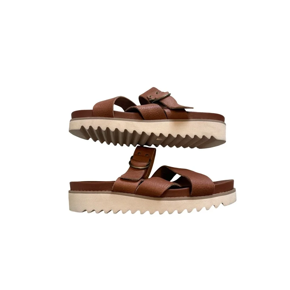 Jambu Brown Leather Platform Sandals Sz 7.5-8‎ Crisscross Buckle-Pre-Loved